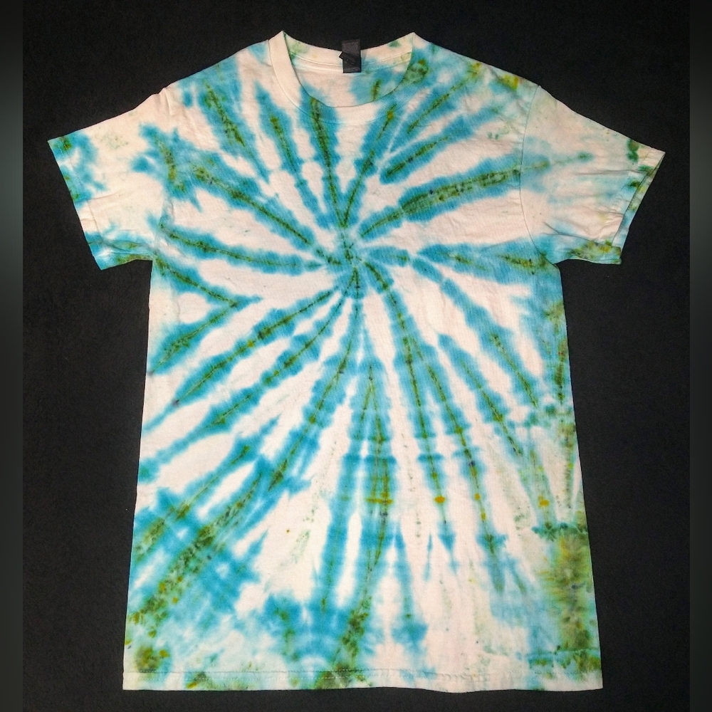 Turquoise And Green Spiral Ice Dye Tie Dye T Shirt ~ Sz S